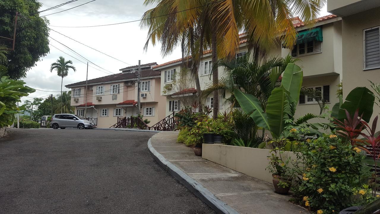 Tallyman Apt Montego Bay Eksteriør billede